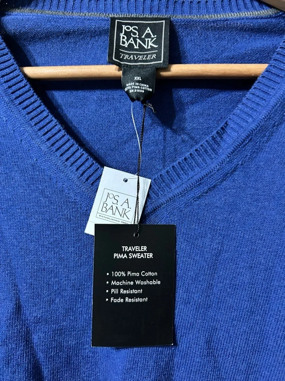 Jos. A. Bank Traveler collection 💯 Pima cotton V-neck sweater blue